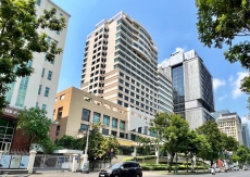 toa nha central plaza