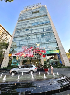 toa nha hd bank tower