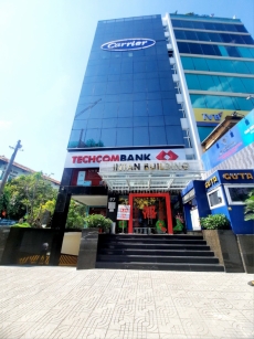 toa nha intan building
