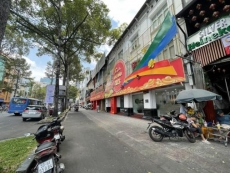 toa nha nguyen can duong tran hung dao